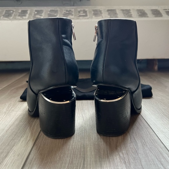 Alexander Wang Gabi Leather Ankle Boot in size 36.5 - Picture 4 of 6